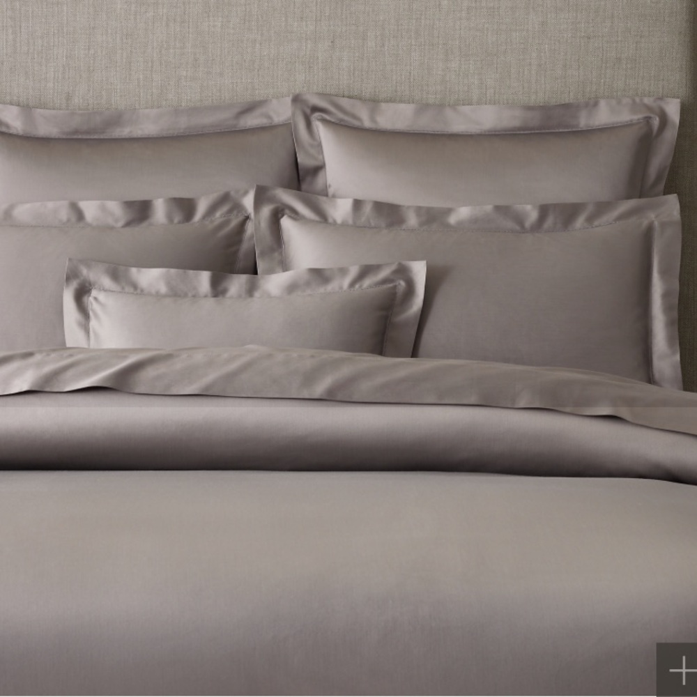 RESTORATION HARDWARE ITALIAN 1000 THREAD COUNT LUXE SATEEN KING SHEET SET